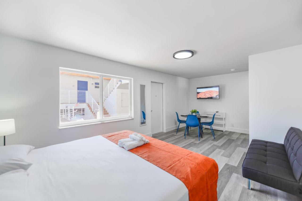 Apartment Peaceful By The With Parking - M25 Hollywood